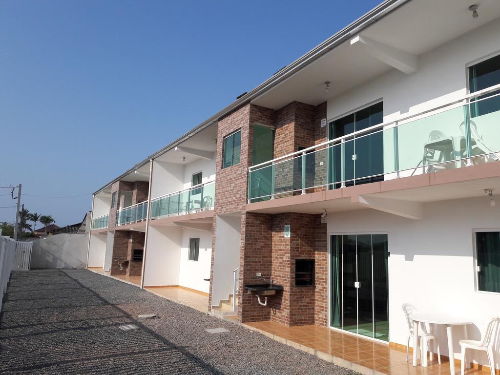 Conjunto Residencial Verdes Mares Guaratuba Eksteriør billede